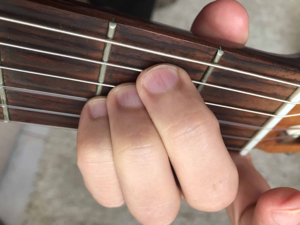 acorde mi maior com quarta